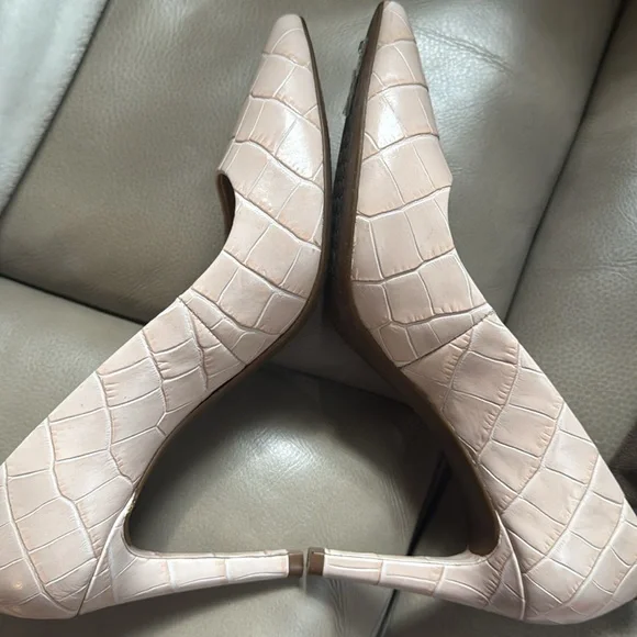 Mk shoes size 7 M - Picture 8 of 8